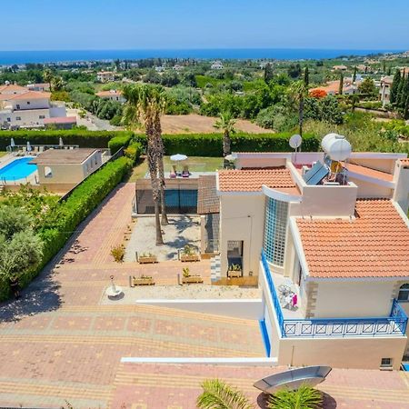 Villa Danae Coral Bay By Villa Plus Пейя Екстер'єр фото